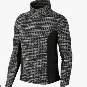 Women's Black and Gray Sweater